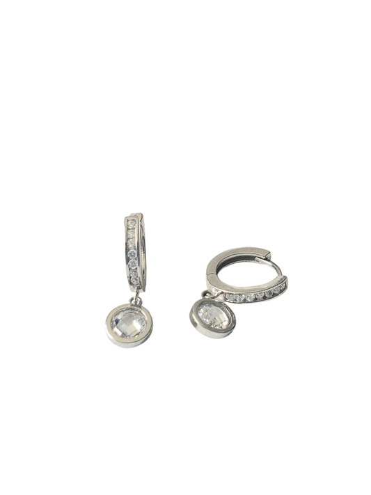 Huggies con Zirconia colgante- Plata ley 925 con acabado en Rodio