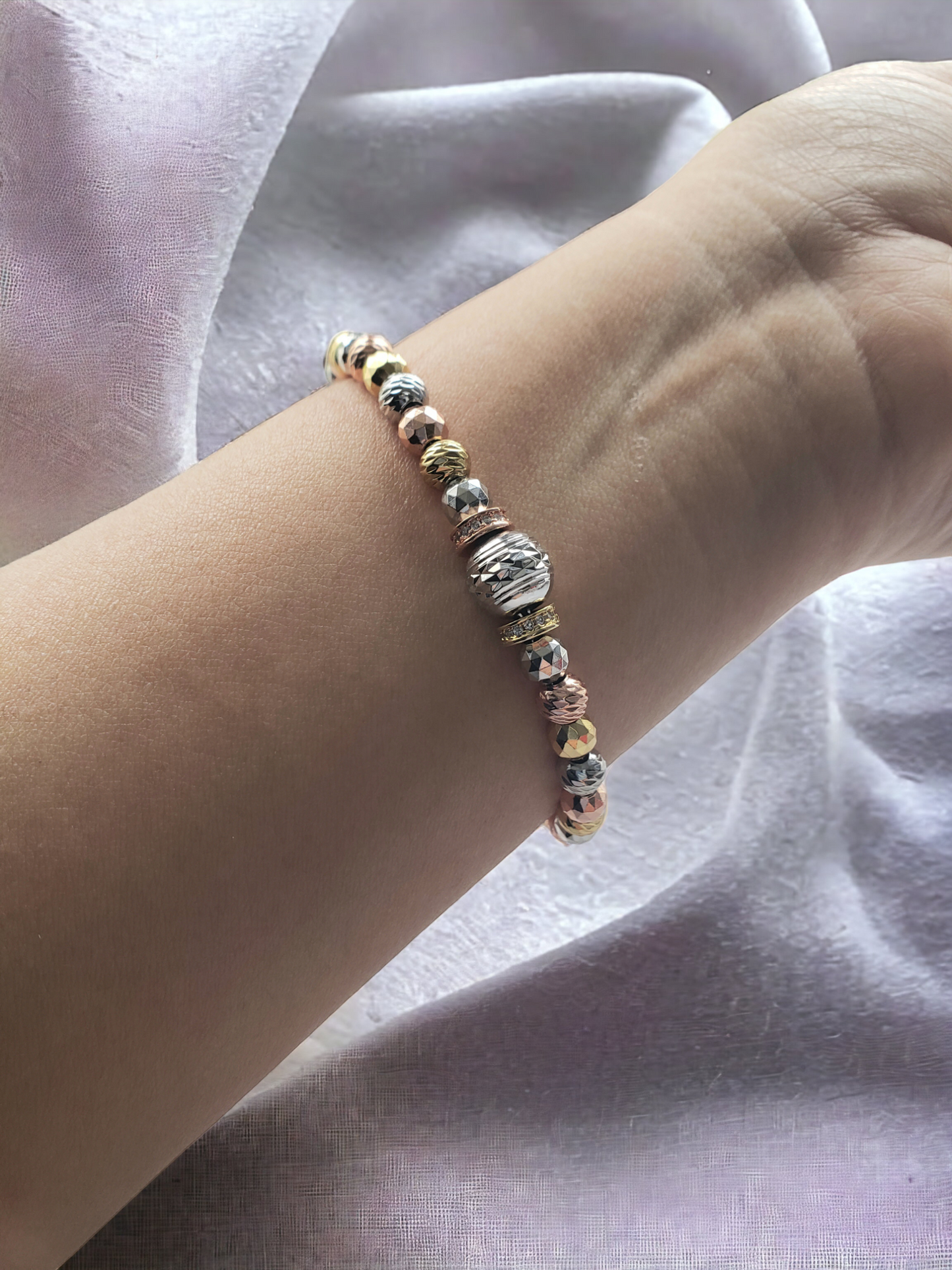 Pulsera diamantada- Plata ley 925 terminado en oro, rosa y rodio