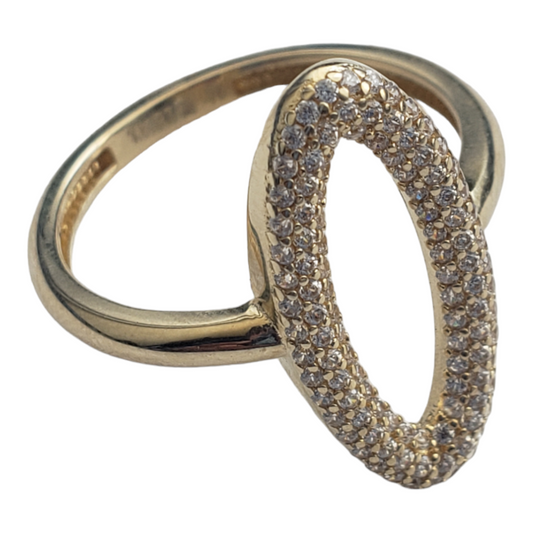 Anillo con zirconias. Oro 10k